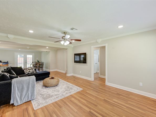 4738 Kingfisher Drive, Houston TX 77035