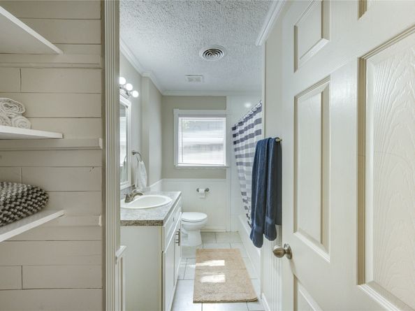 4738 Kingfisher Drive, Houston TX 77035