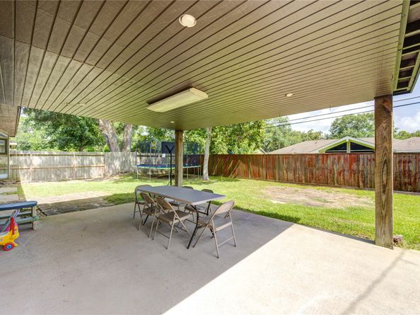 4738 Kingfisher Drive, Houston TX 77035