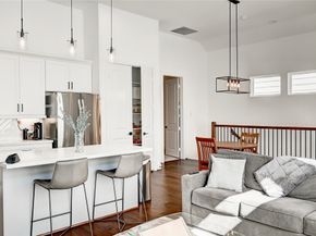 107 W Whitney Street E, Houston TX 77018