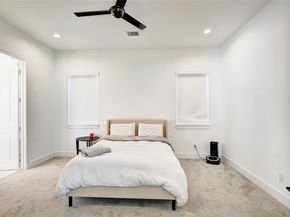 107 W Whitney Street E, Houston TX 77018