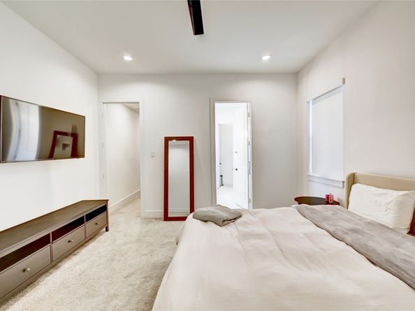 107 W Whitney Street E, Houston TX 77018