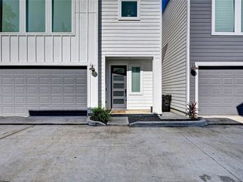 107 W Whitney Street