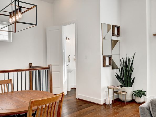 107 W Whitney Street E, Houston TX 77018