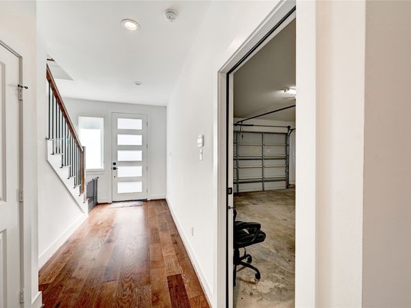 107 W Whitney Street E, Houston TX 77018