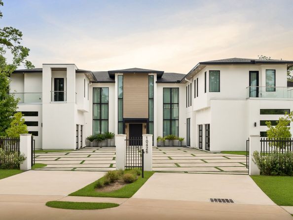 10426 Memorial Drive, Houston TX 77024