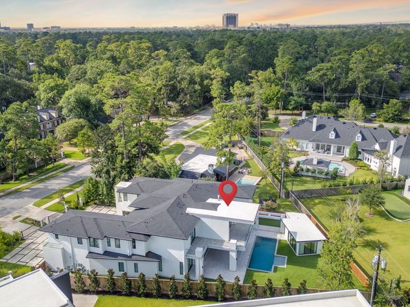 10426 Memorial Drive, Houston TX 77024