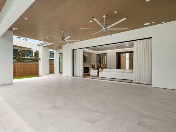 10426 Memorial Drive, Houston TX 77024