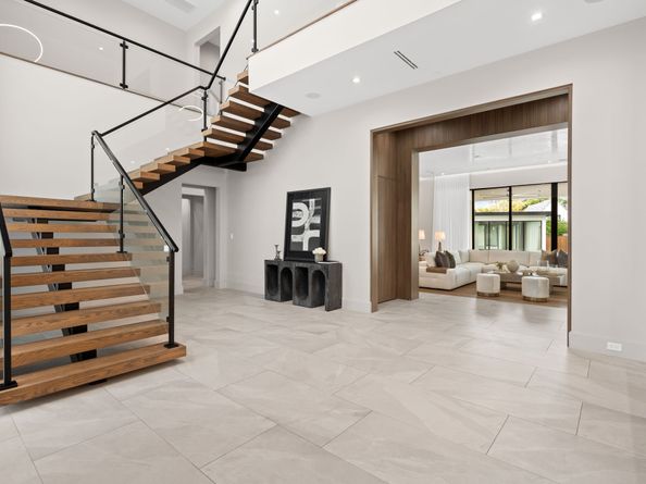 10426 Memorial Drive, Houston TX 77024