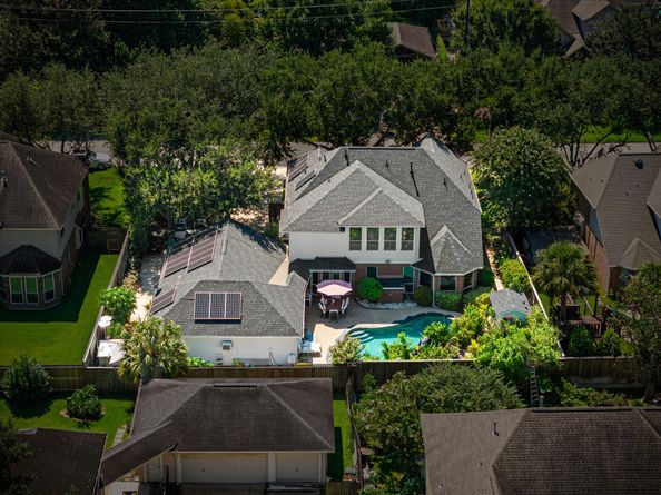 711 Oyster Creek Drive, Sugar Land TX 77478