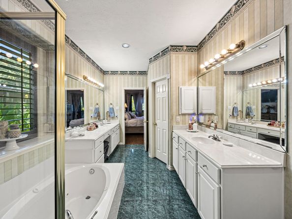 711 Oyster Creek Drive, Sugar Land TX 77478