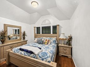 711 Oyster Creek Drive, Sugar Land TX 77478
