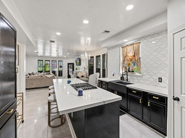 711 Oyster Creek Drive, Sugar Land TX 77478