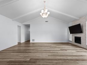 10719 Burgoyne Road, Houston TX 77042