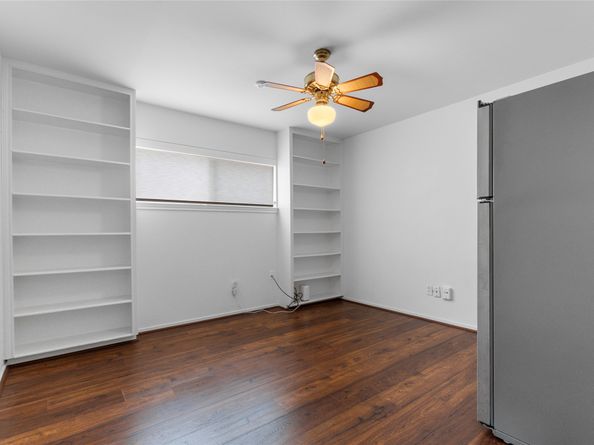 10719 Burgoyne Road, Houston TX 77042