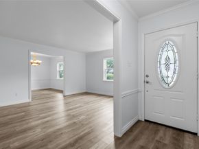 10719 Burgoyne Road, Houston TX 77042