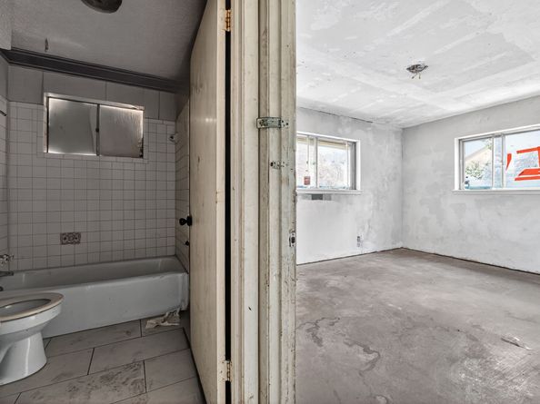 7523 Glenhill Road, Austin TX 78752