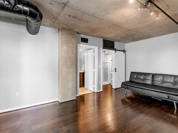 2000 Bagby St Street 13430, Houston TX 77002