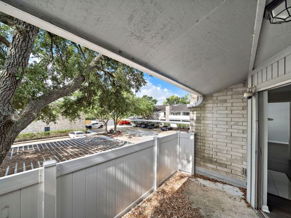 10837 Braes Bend Drive, Houston TX 77071