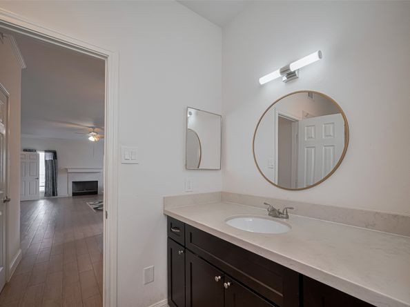 192 Wilcrest Dr Drive 192, Houston TX 77042