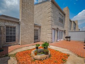 192 Wilcrest Dr Drive 192, Houston TX 77042