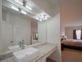 192 Wilcrest Dr Drive 192, Houston TX 77042