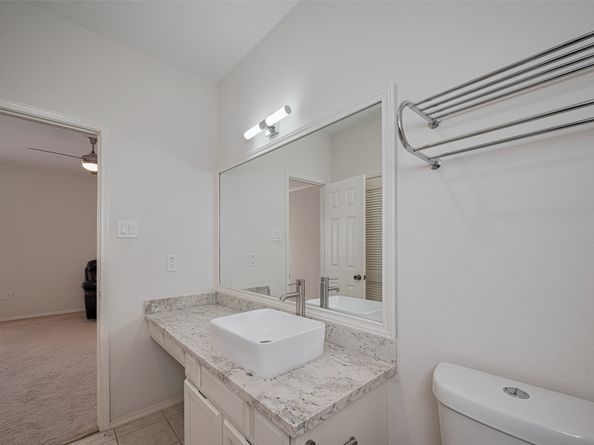 192 Wilcrest Dr Drive 192, Houston TX 77042