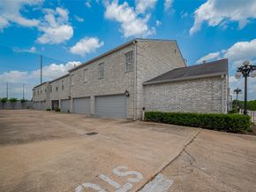 192 Wilcrest Dr Drive 192, Houston TX 77042