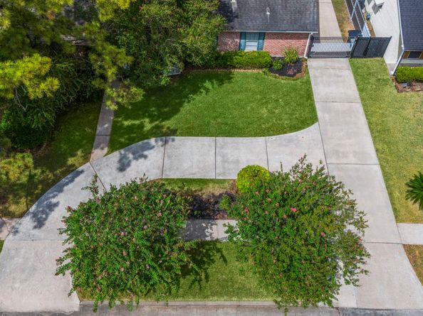 6102 Redding Road, Houston TX 77036