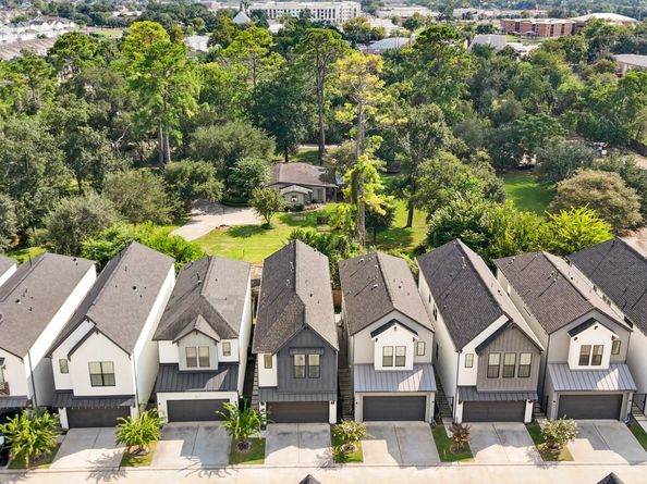 9015 Wellspring Drive, Houston TX 77080