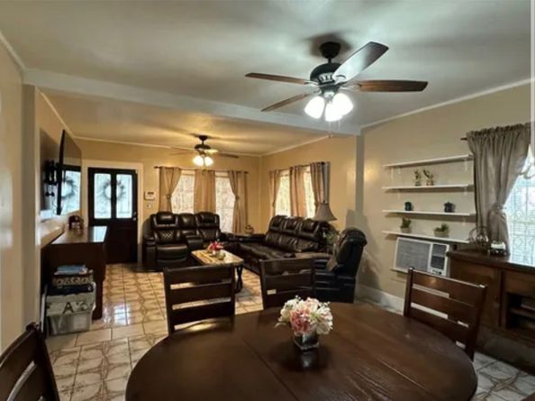 413 S 72 nd   ST, Houston TX 77011