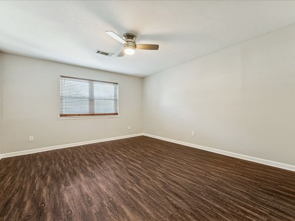 4607 Thistlecroft Drive, Houston TX 77084