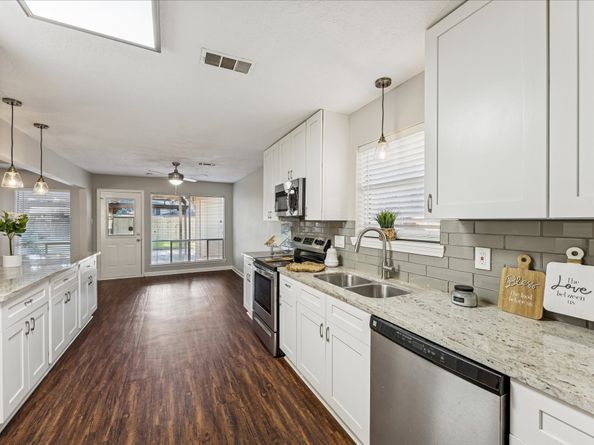 4607 Thistlecroft Drive, Houston TX 77084