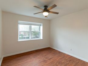 5239 Arboles Drive G, Houston TX 77035