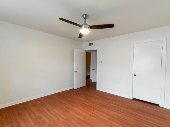 5239 Arboles Drive G, Houston TX 77035