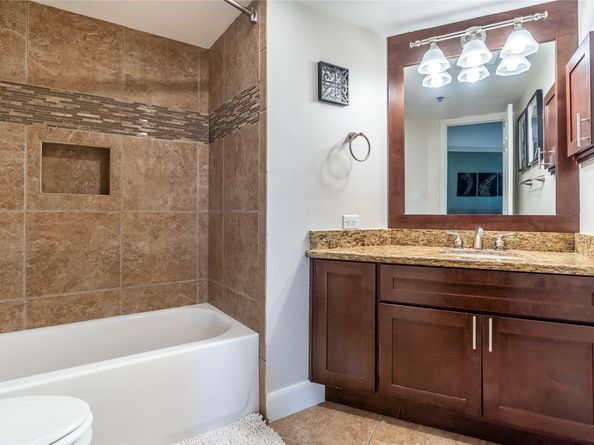 3525 Sage Road 1313, Houston TX 77056