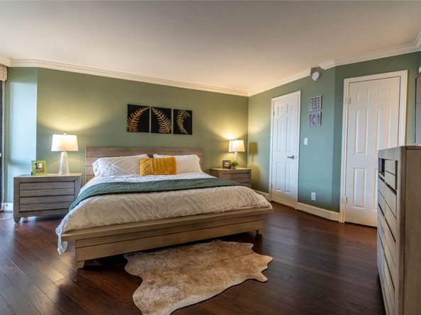 3525 Sage Road 1313, Houston TX 77056