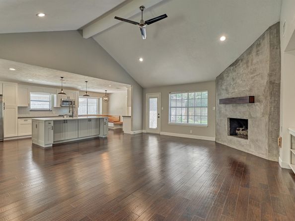 47 W Torch Pine Circle, The Woodlands TX 77381