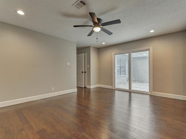 47 W Torch Pine Circle, The Woodlands TX 77381