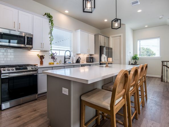 4919 Avenue J, Houston TX 77011