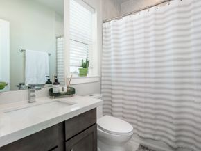4919 Avenue J, Houston TX 77011