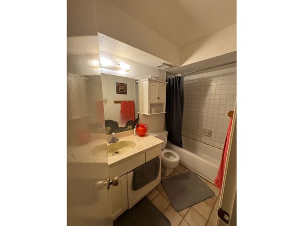 6606 De Moss Drive 203, Houston TX 77074