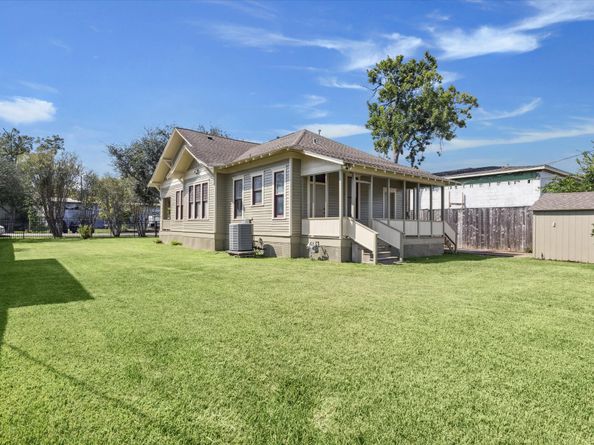 1846 Arlington Street, Houston TX 77008