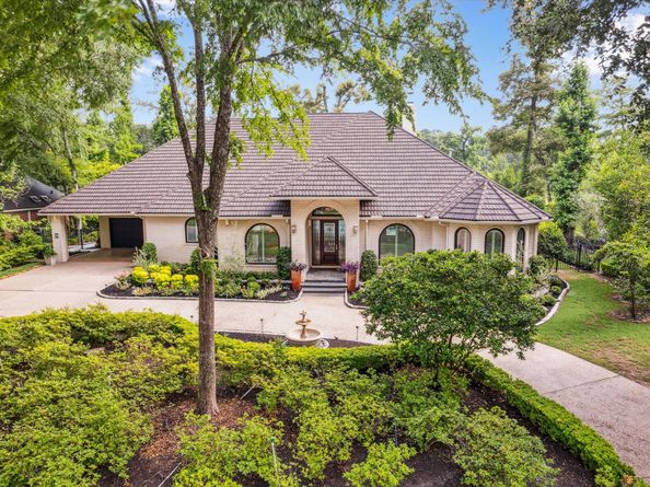 30 Halfmoon Court, The Woodlands TX 77380