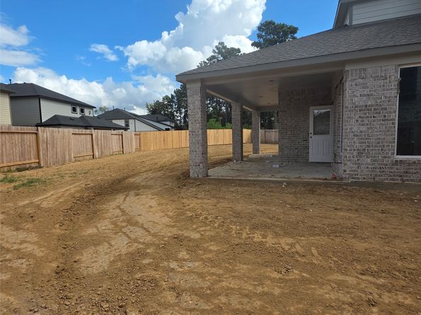 2137 Golden Spruce Lane, Conroe TX 77301