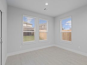 3231 Bushy Hawthorne Drive, Conroe TX 77301