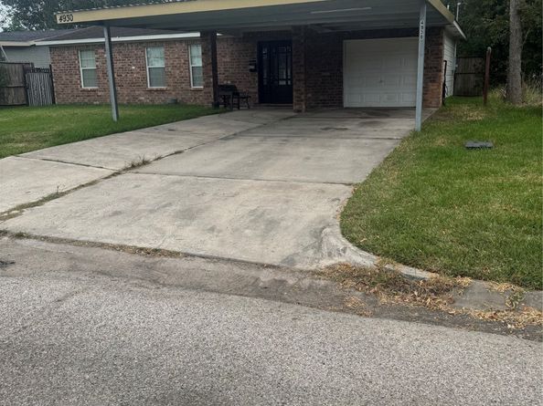 4930 Holloway Drive, Houston TX 77048