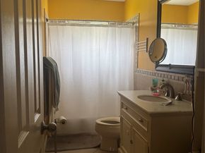 4930 Holloway Drive, Houston TX 77048