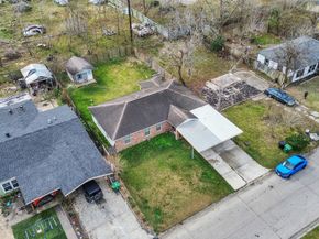 4930 Holloway Drive, Houston TX 77048