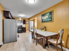 4930 Holloway Drive, Houston TX 77048